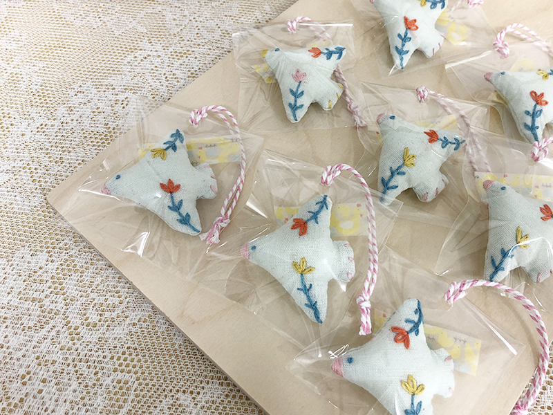 창문여고 프랑스자수 방과후 수업 자수 브로치 전체사진