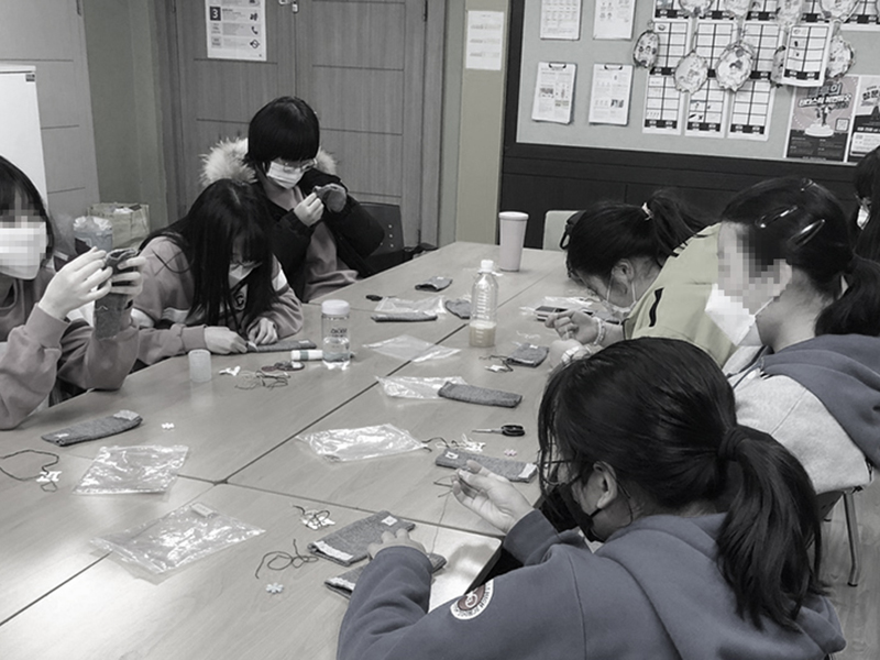 옐로우루시 프랑스자수