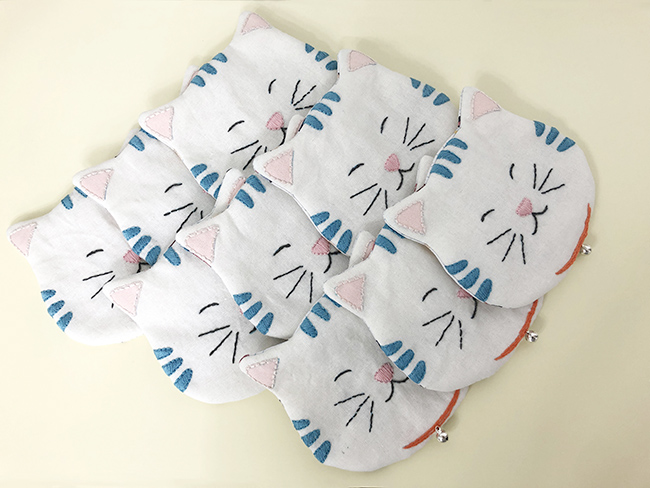 귀여운 창문여고 학생들의 프랑스자수 티코스터