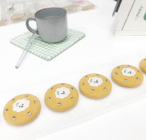 귀엽고 예쁜 노란색 비숑 스마트톡