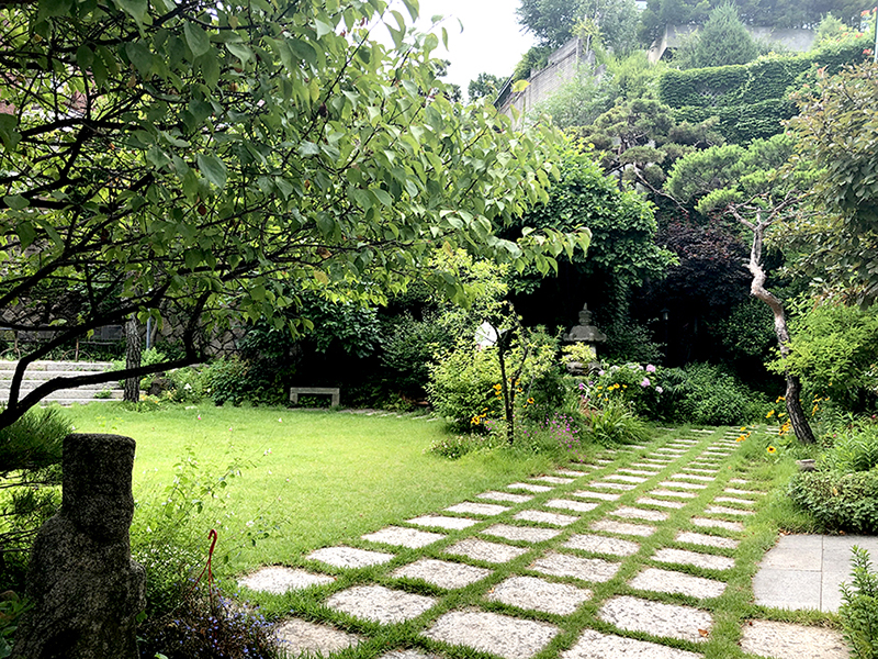 부암동 유금와당박물관 정원 모습