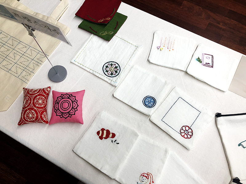 전통문양 프랑스자수 티코스터