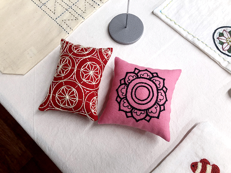 프랑스자수 핀쿠션 전시