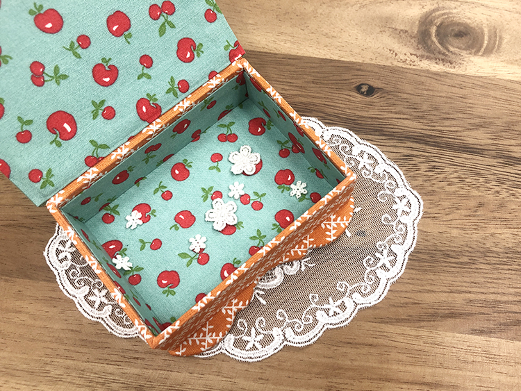 옐로우루시 프랑스자수